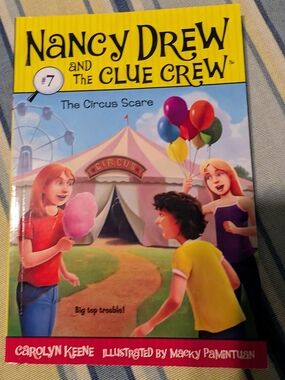 Nancy Drew and the Clue Crew: The Circus Scare - Yellow & Multicolor Cover